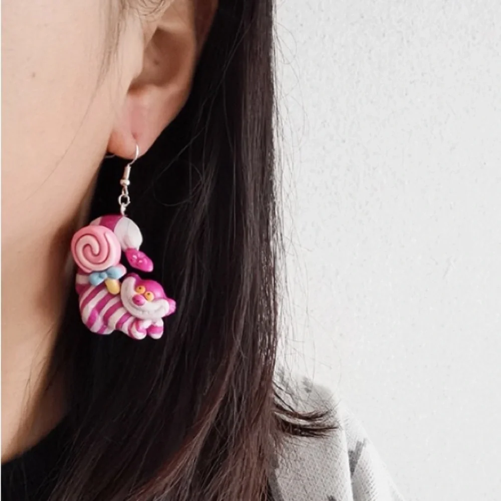 Disney Alice’s Adventure in Wonderland Pink Striped Lynx Cat Earrings - Picture 3 of 7